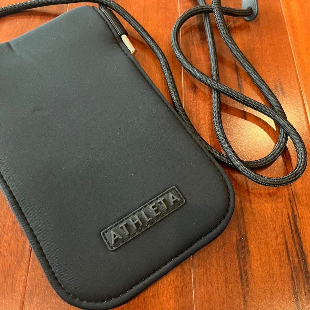 Athleta‎ Black Crossbody Bag Phone Purse Black Neoprene Pouch Small Accessory
